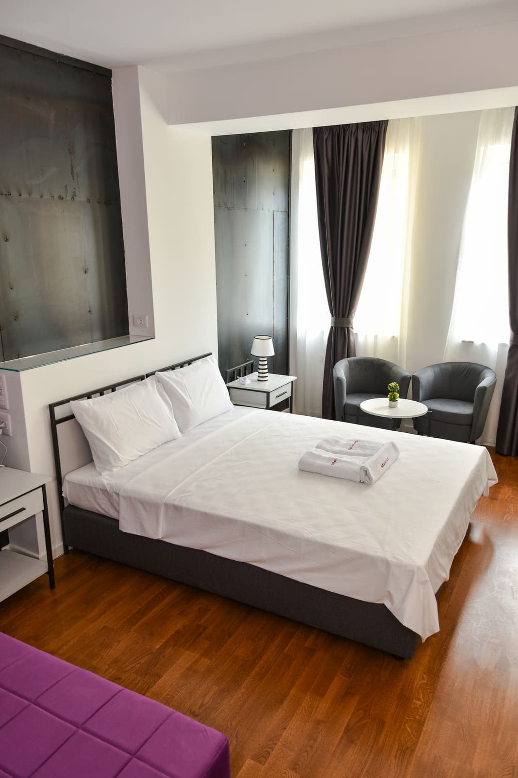 Room 2 — photo 8