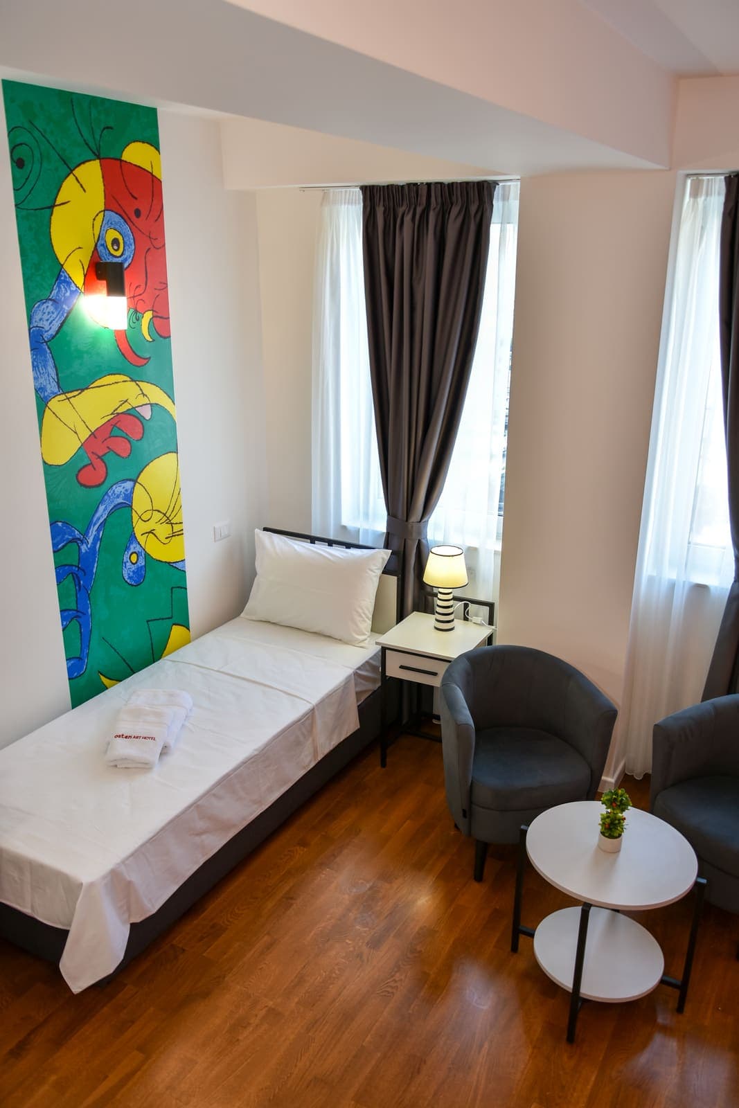Room 5 — photo 4