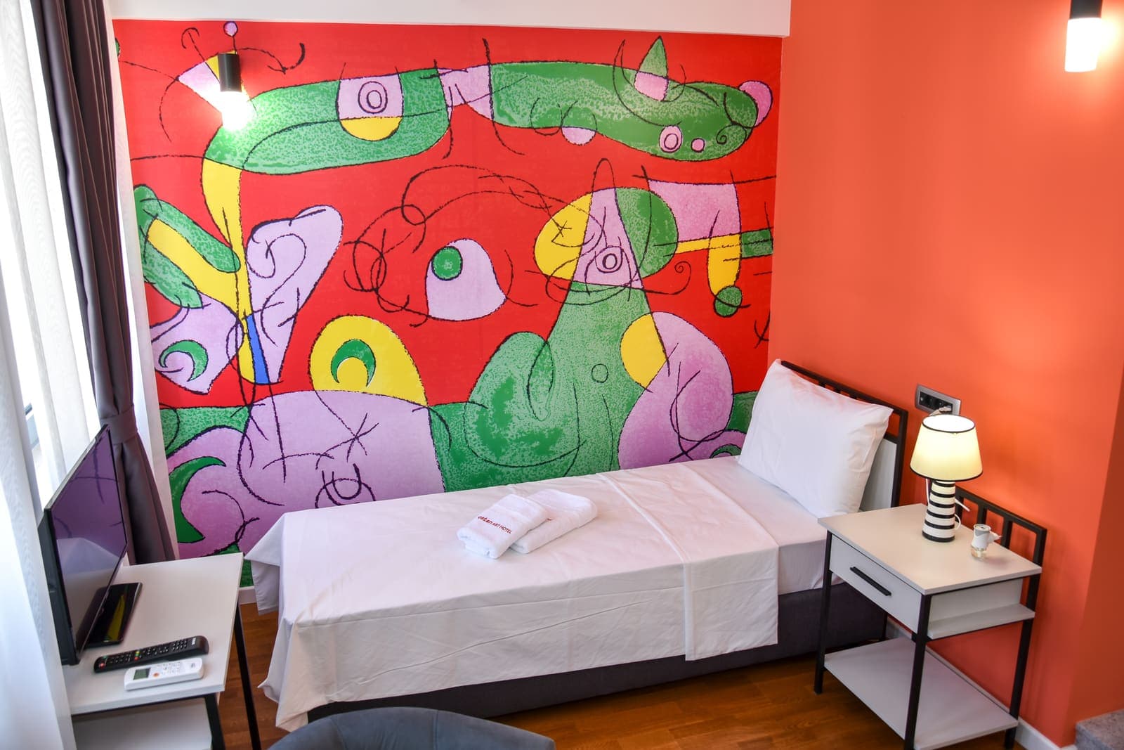 Room 5 — photo 6