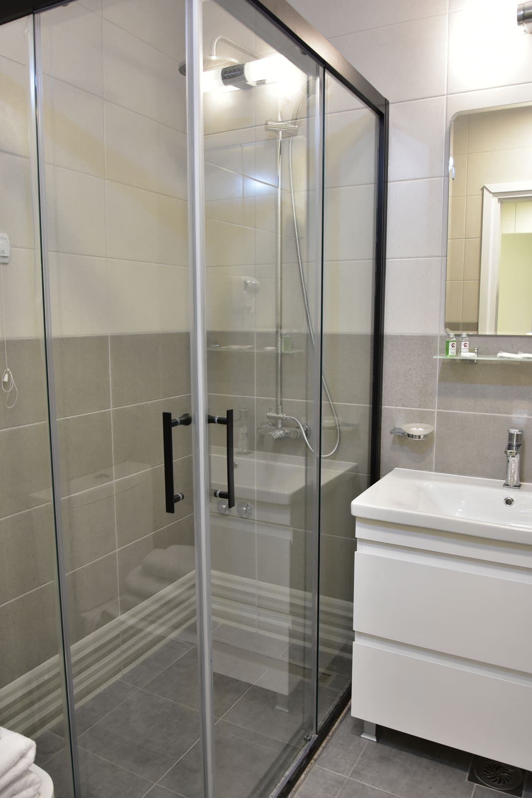 Room 9 — photo 17